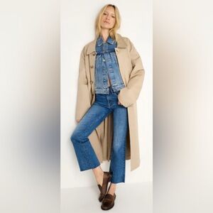 GOOD AMERICAN ALWAYS FITS GOOD LEGS CROPPED MINI BOOT JEANS

Bundle jeans 4/$100